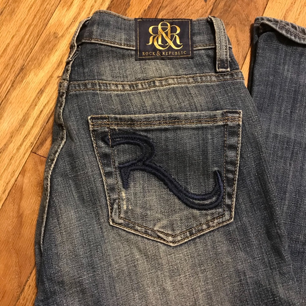 Rock and Republic Kasandra flare cut jeans sz 2 M
